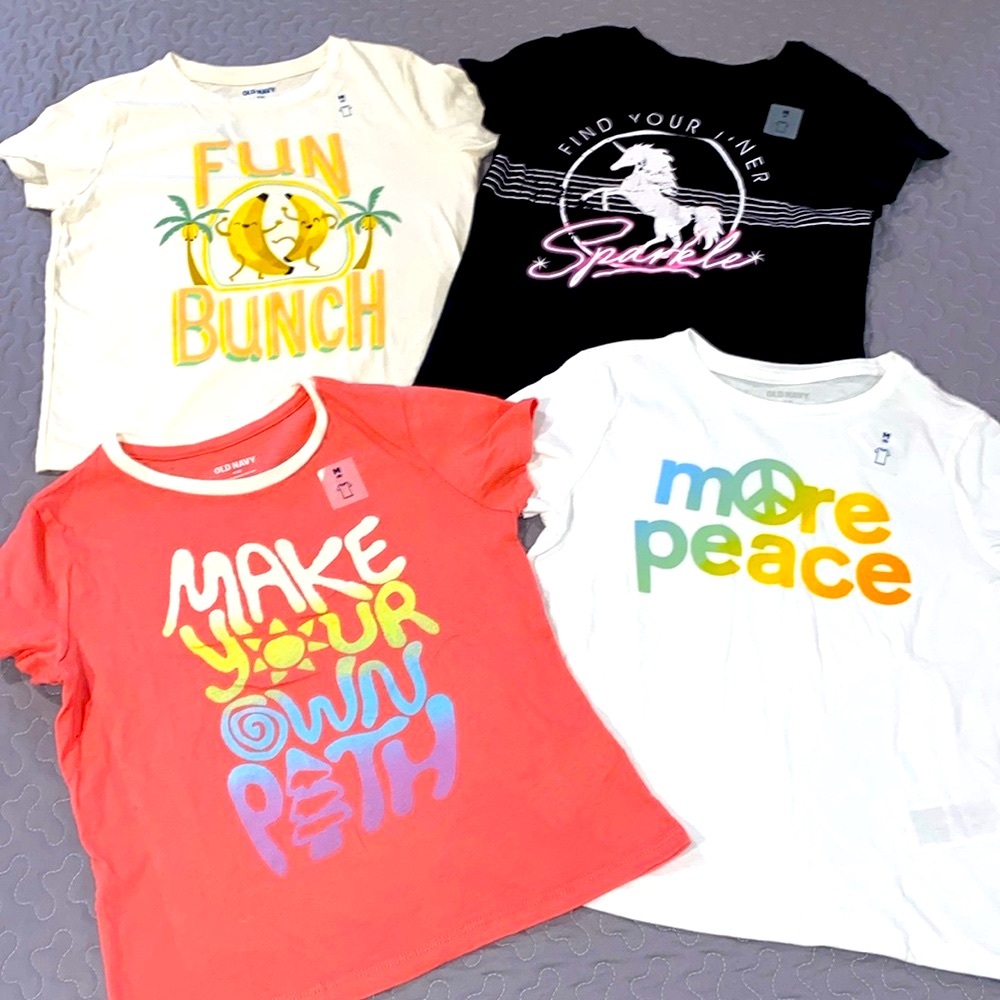 Old Navy Girls 4 Piece Tee Shirt Lot